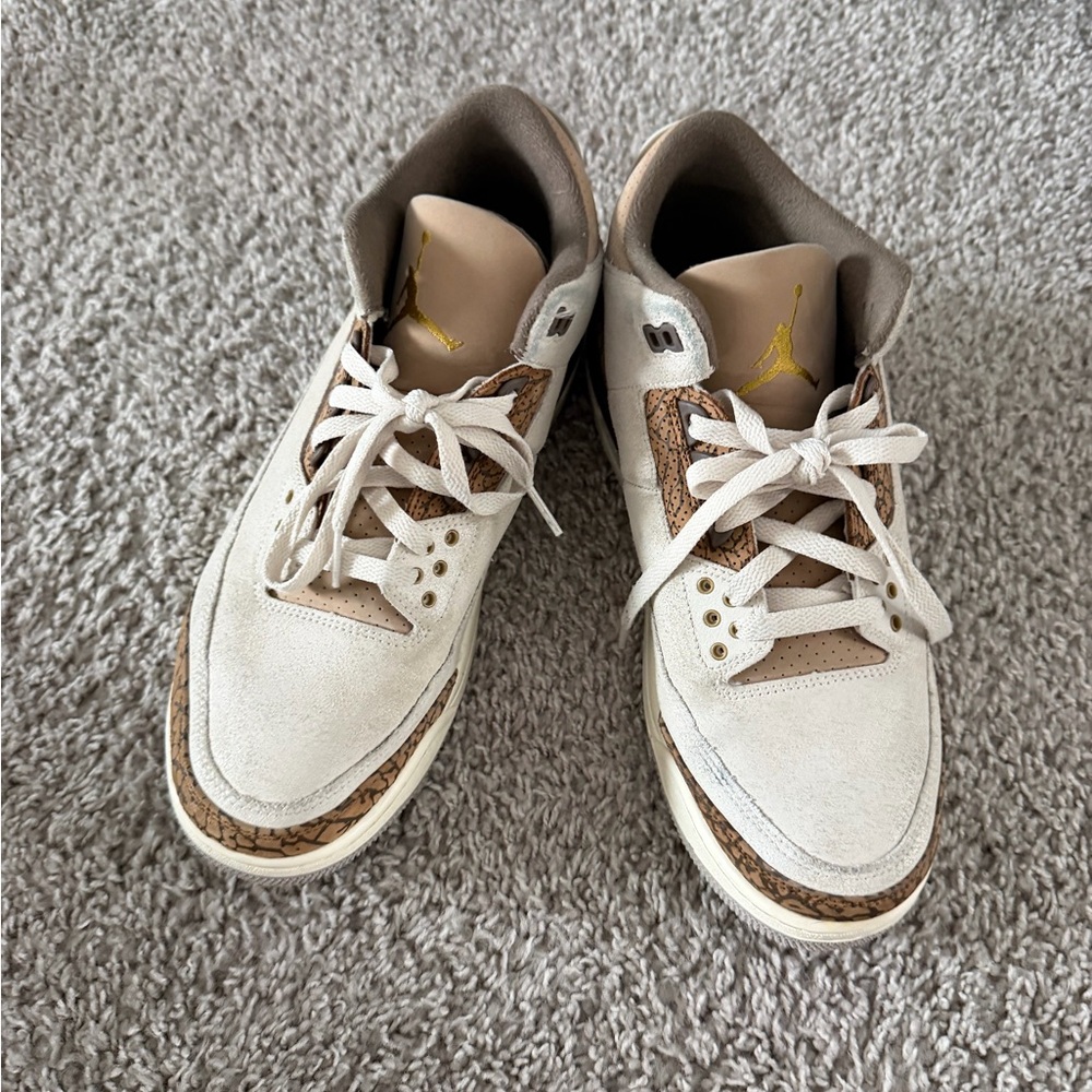 Jordan Men's Cream and Tan Sneakers